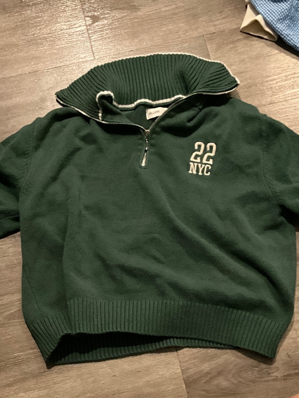 Womens 1/4 Zip Sweater - Green 22 NYC Detail